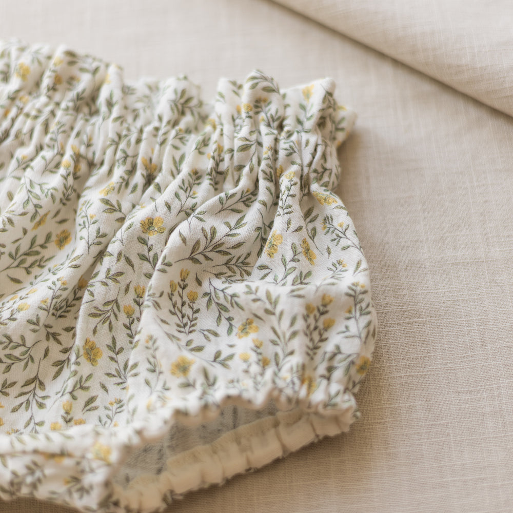 
                      
                        LIMITED EDITION * Baby bloomers / soft branches - yellow
                      
                    