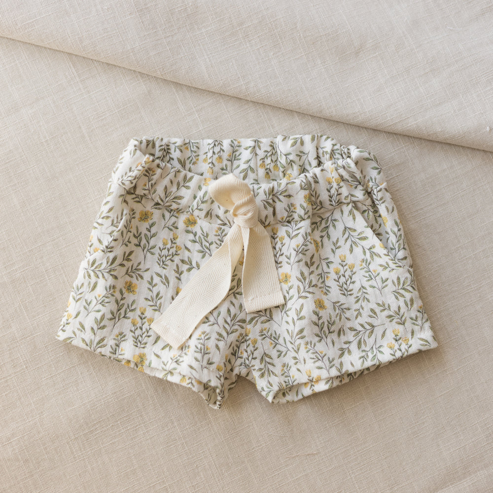 
                      
                        LIMITED EDITION * Muslin shorts / soft branches - yellow
                      
                    