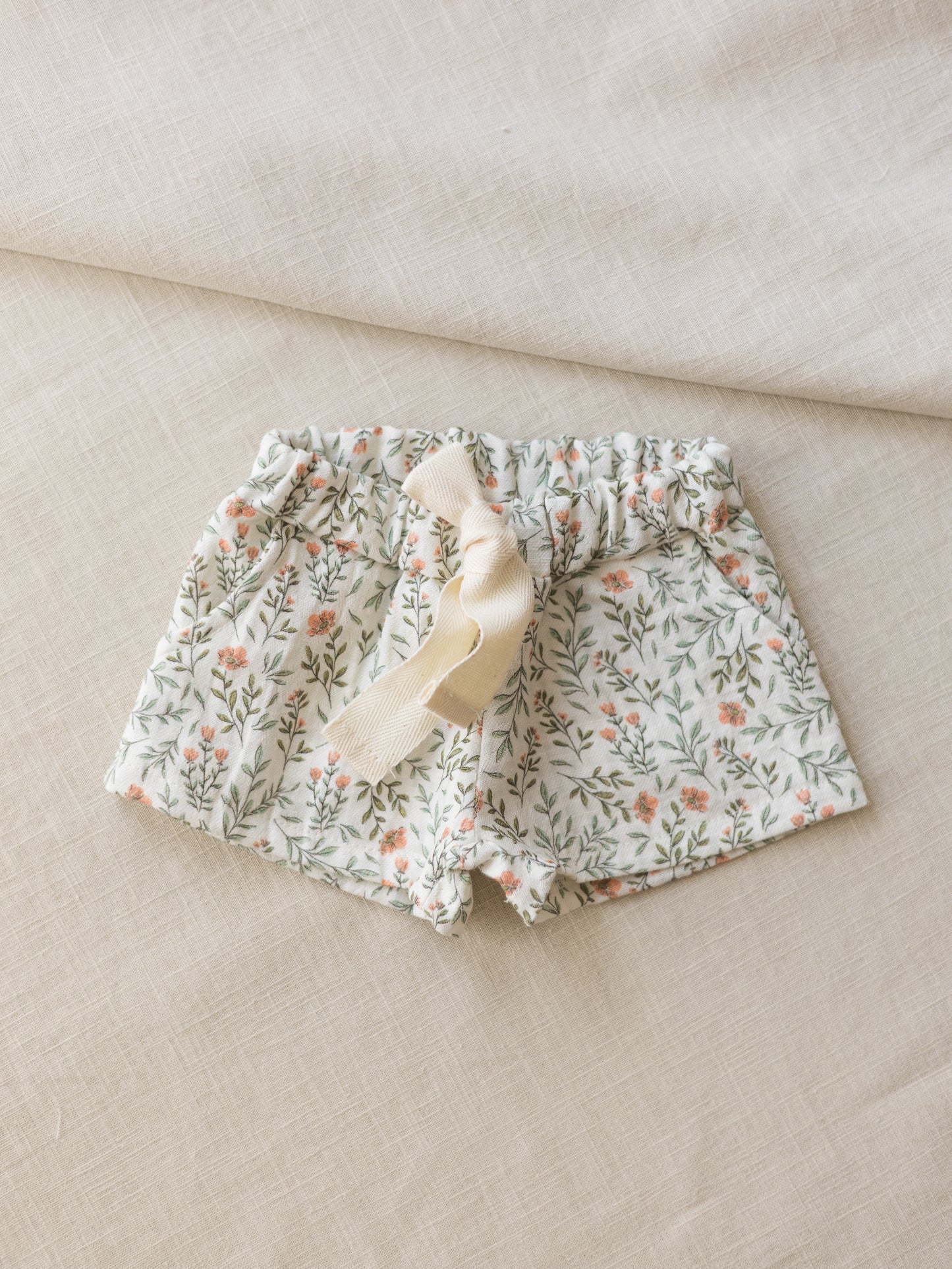 LIMITED EDITION * Muslin shorts / soft branches - rose