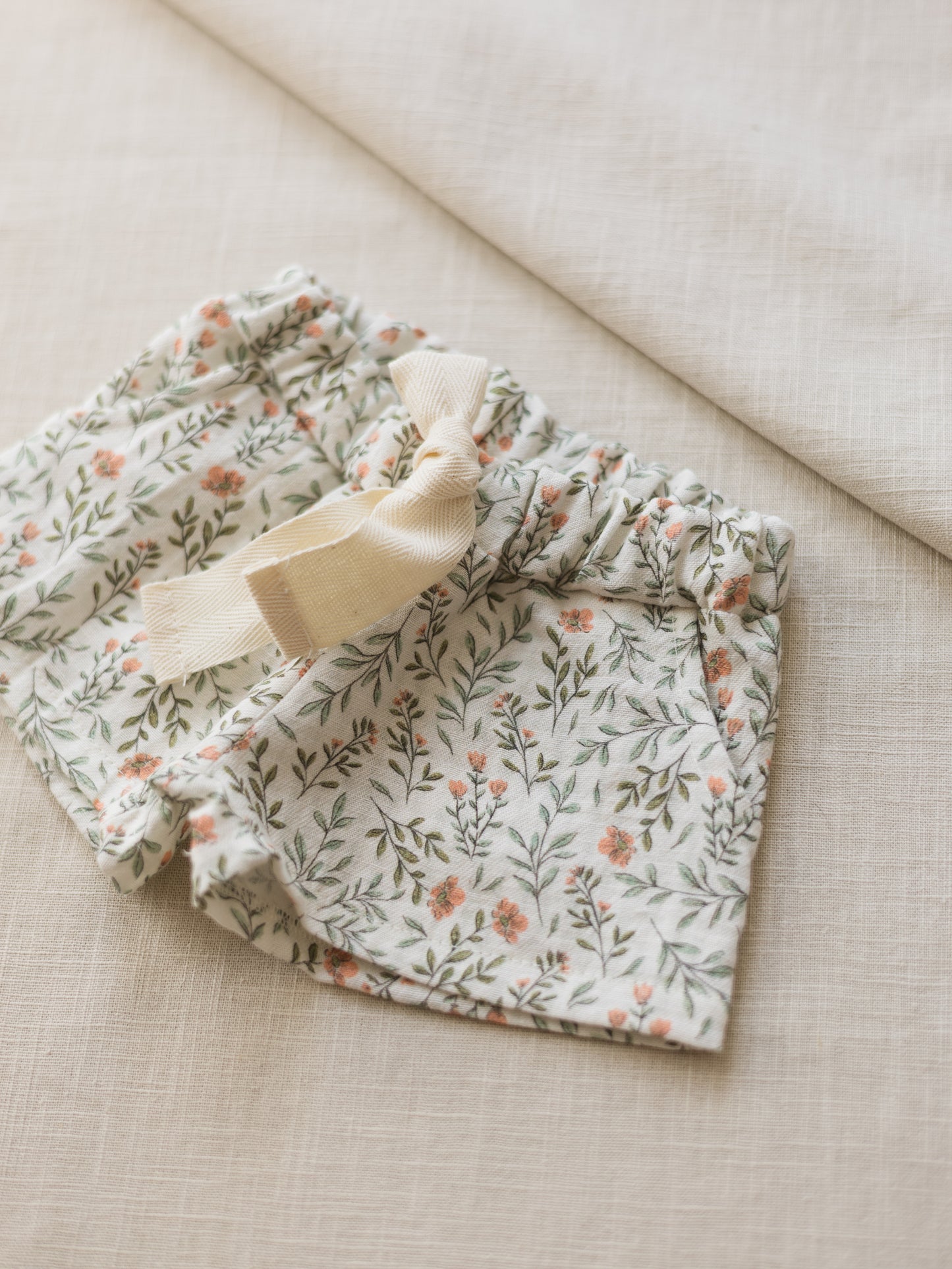 LIMITED EDITION * Muslin shorts / soft branches - rose