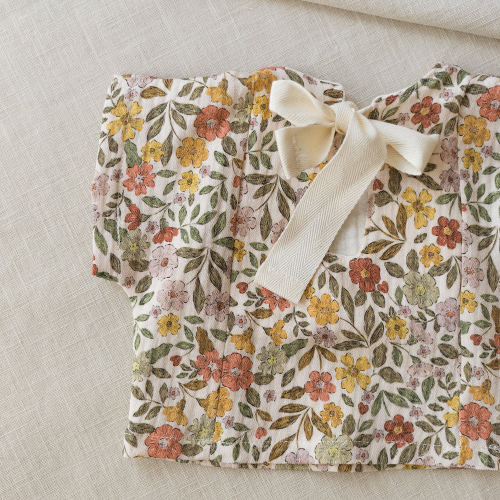 
                      
                        LIMITED EDITION * Muslin top / colorful flowers - caramel
                      
                    