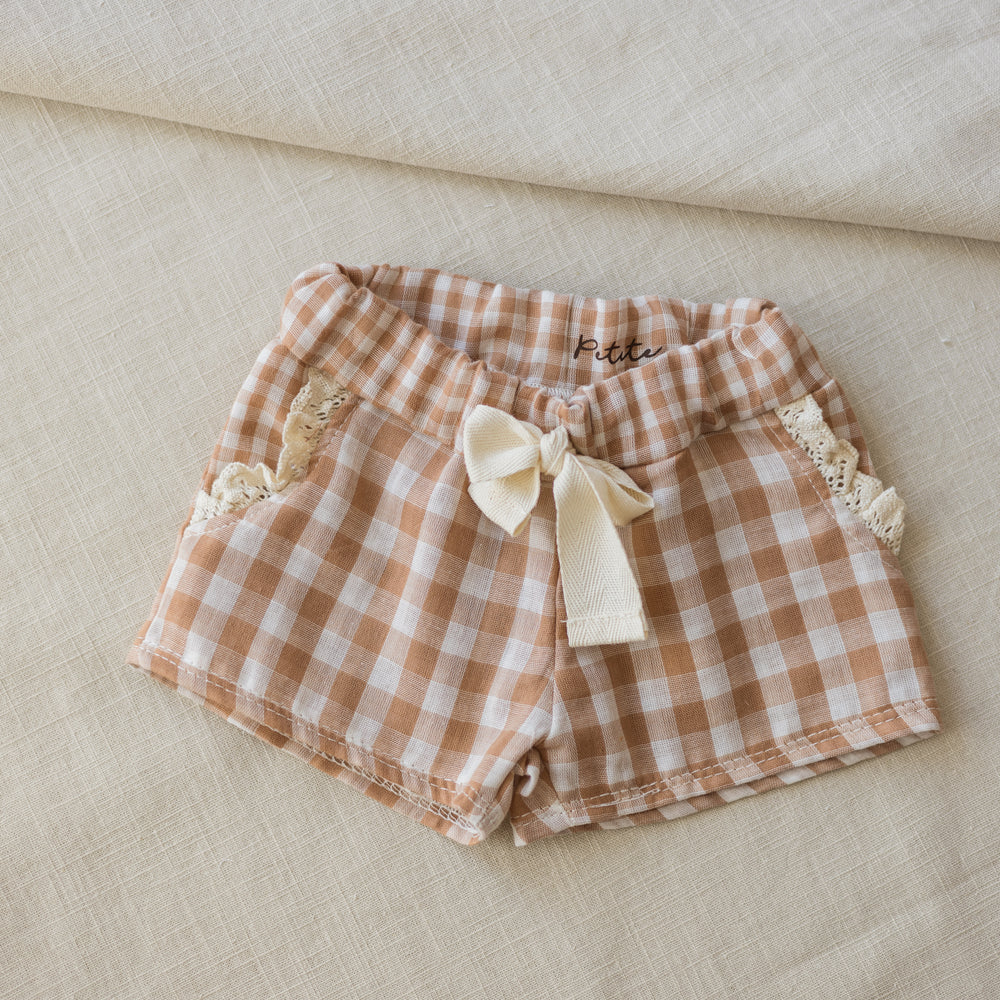 
                      
                        Muslin shorts / checkers - beige
                      
                    