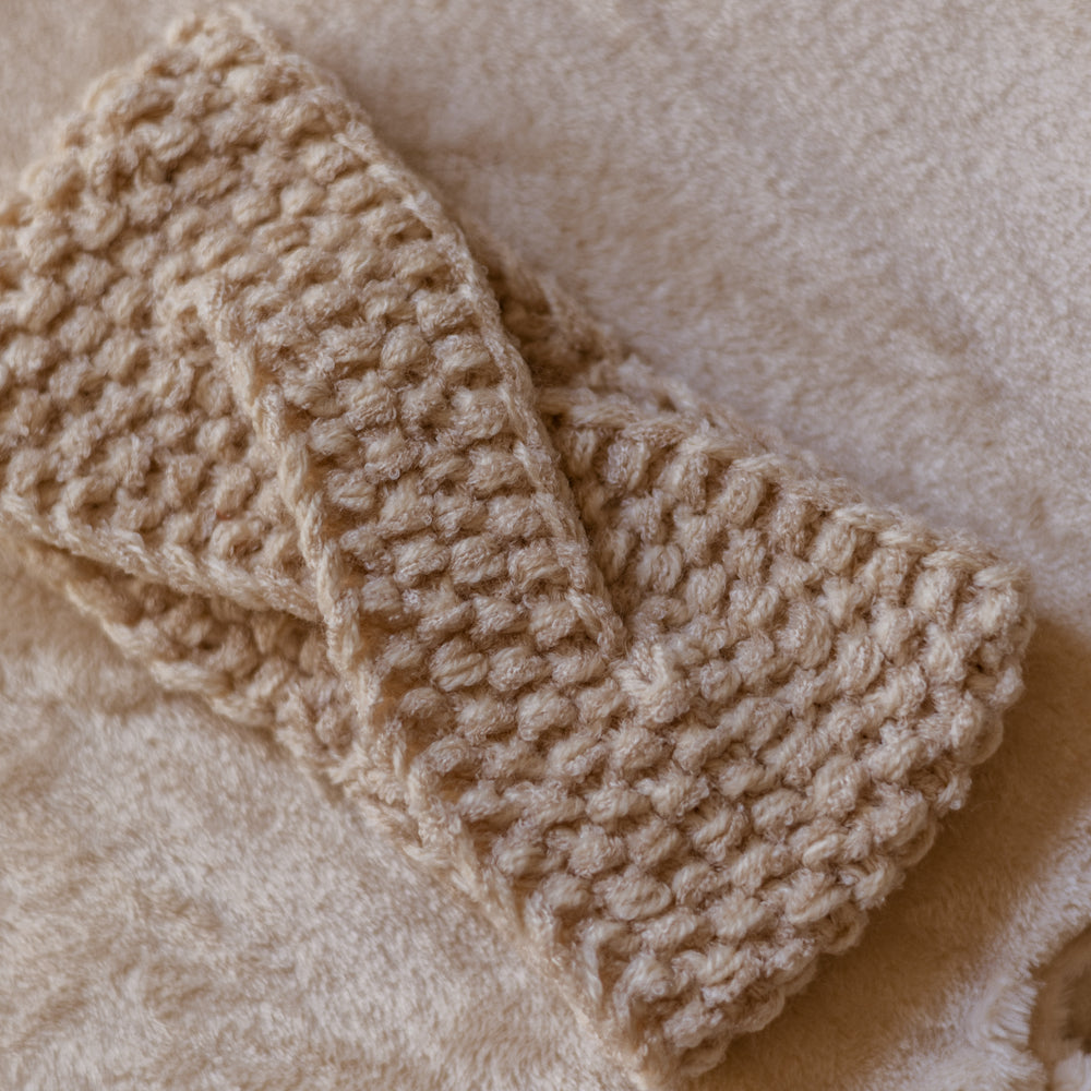 Kids Knitted headband / boucle cream