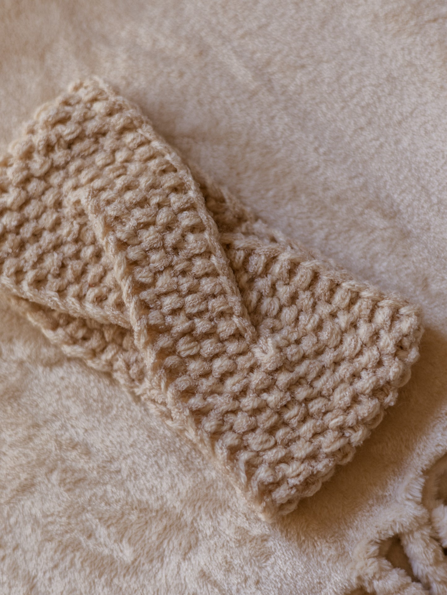 Kids Knitted headband / boucle cream