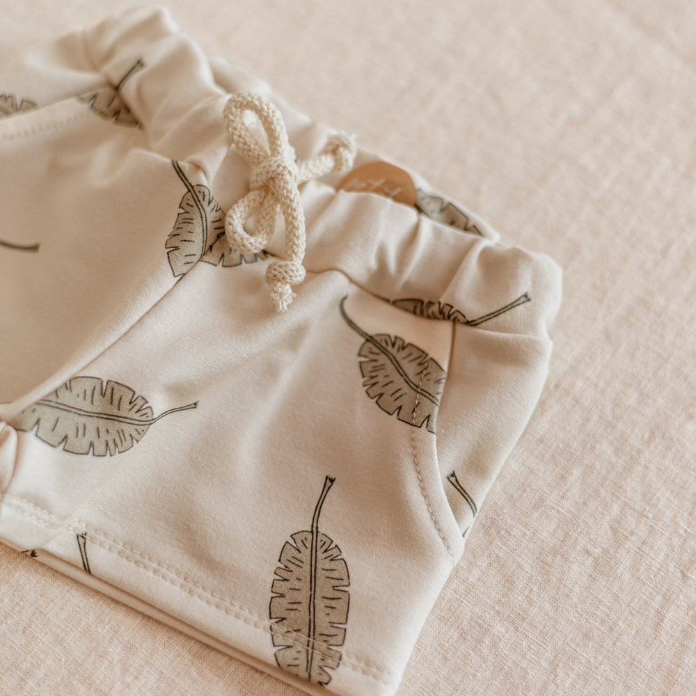 Baby Boy Shorts / Leaves