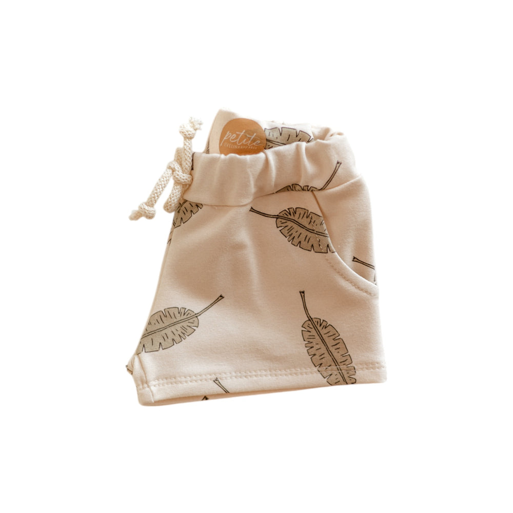 
                      
                        Baby Boy Shorts / Leaves
                      
                    