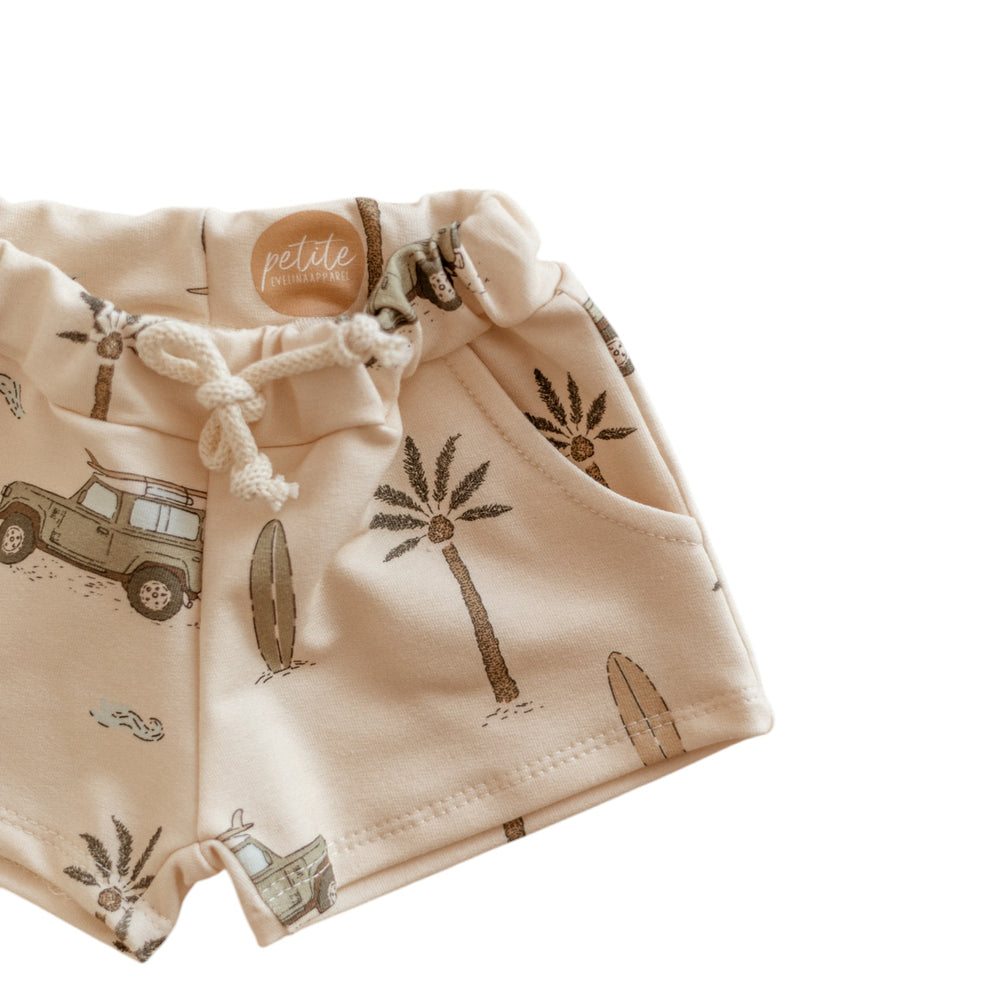 
                      
                        Baby boy shorts / cars & palm trees
                      
                    