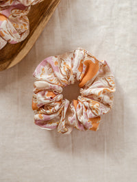 Wide Scrunchie / Sunset bloom