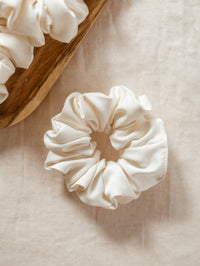 Wide Scrunchie / Cream ivory