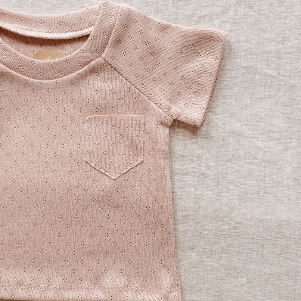 
                      
                        Baby T-shirt / Cotton Pointoille - Blush .
                      
                    