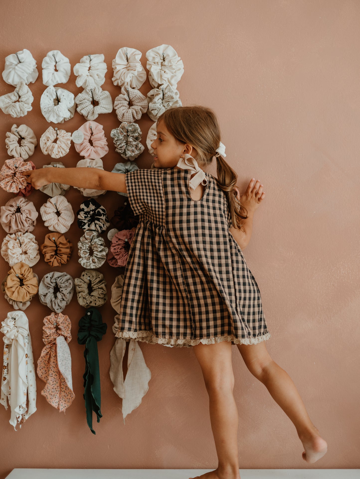 Malia baby dress / checkers - cacao