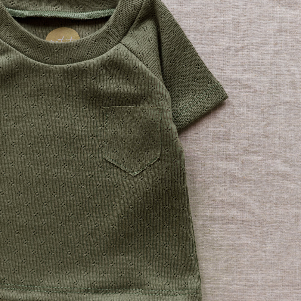 
                      
                        Baby T-shirt / Cotton Pointoille - Olive .
                      
                    