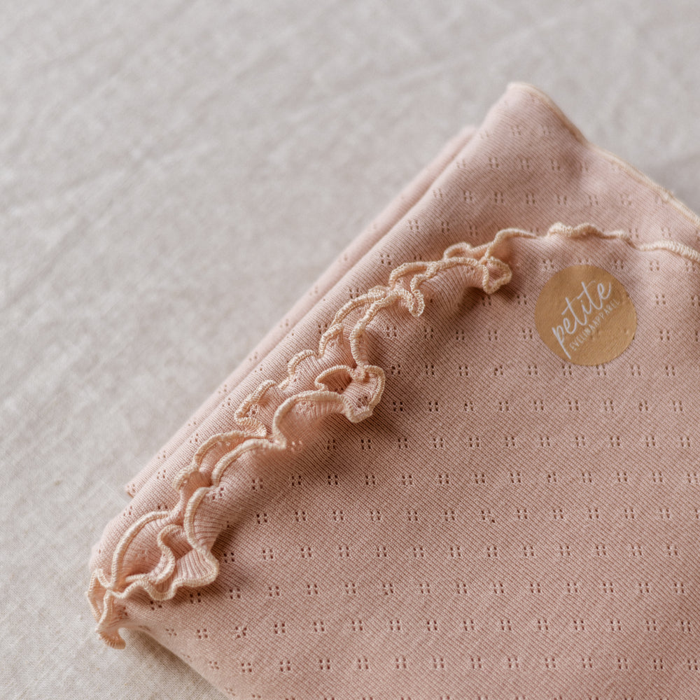 
                      
                        Baby swaddle / Pointoille - Blush .
                      
                    