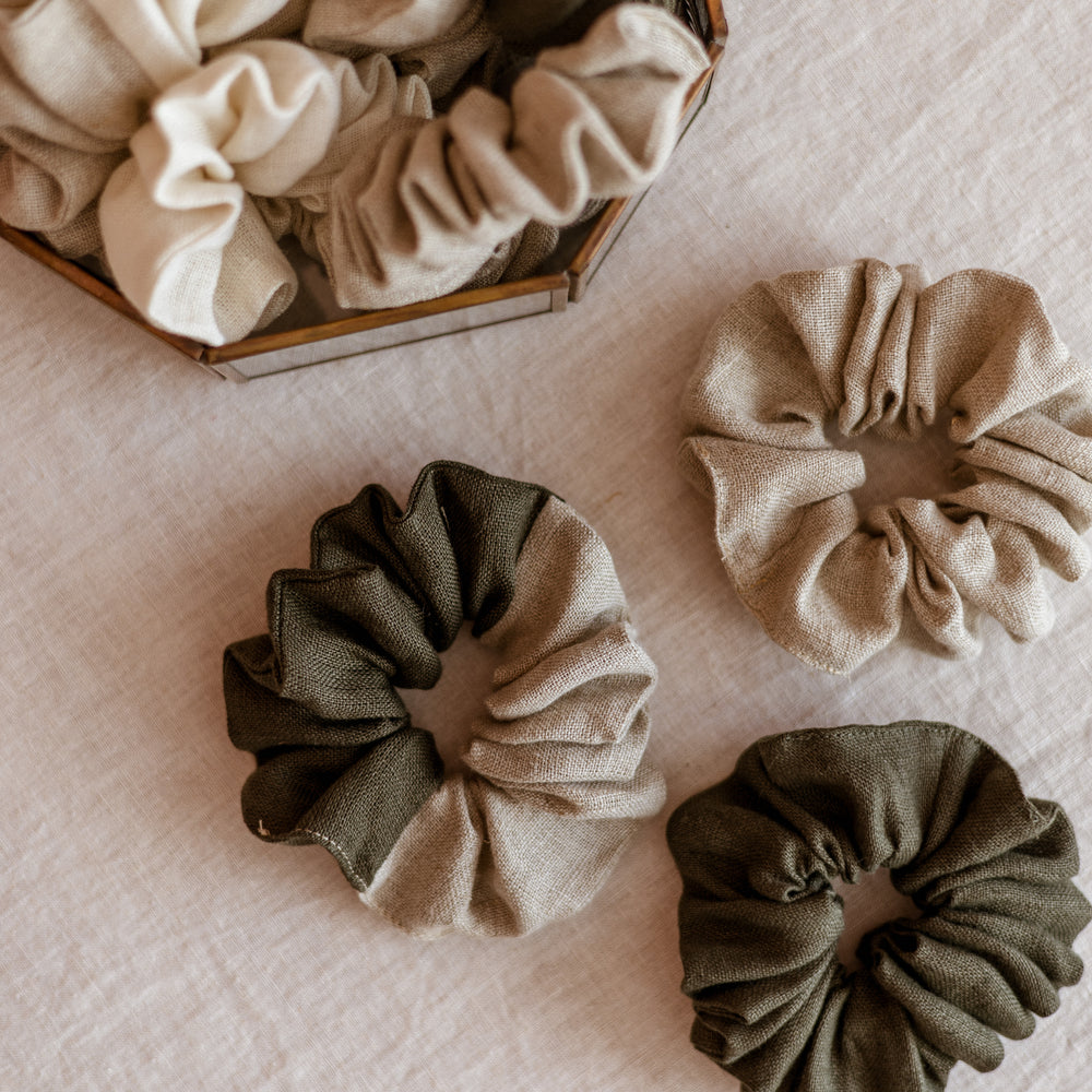 
                      
                        Wide Linen Scrunchie/ Rosemary - Natural
                      
                    