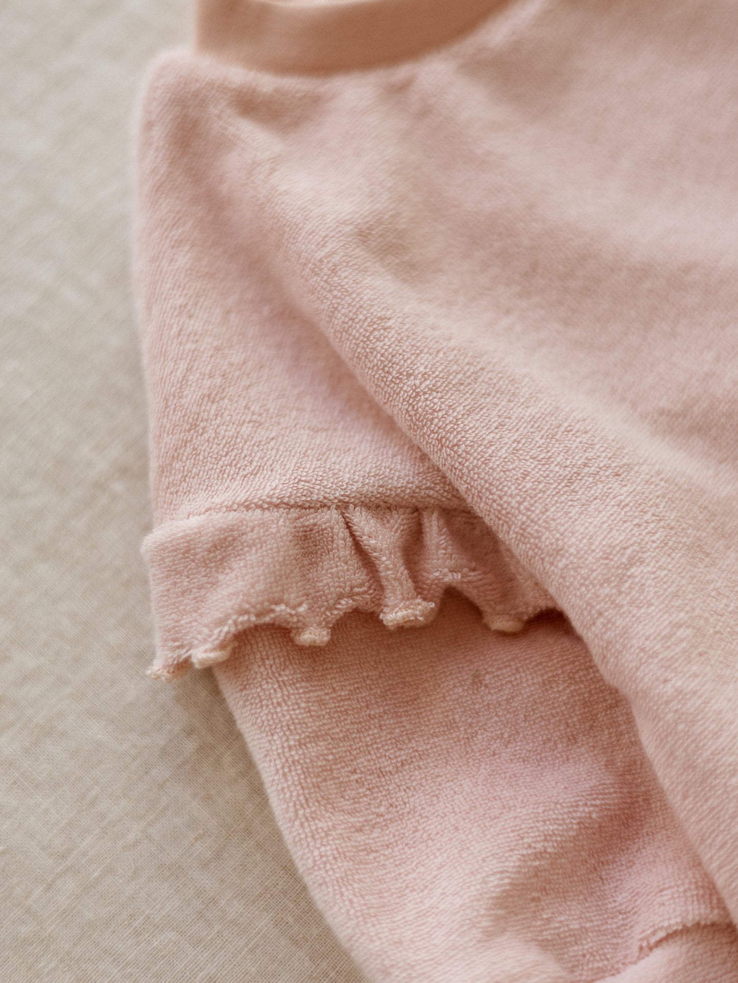 Terry Sweatshirt / Ruffles & Blush Terry