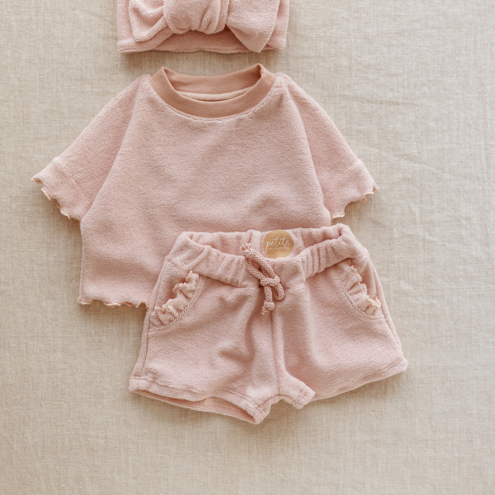 
                      
                        Terry shorts / Ruffles & Blush Terry
                      
                    