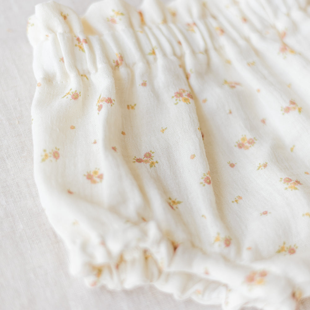 Bloomers / Vintage Old Rose Floral