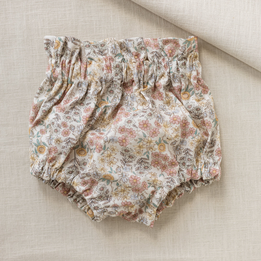 
                      
                        Muslin bloomers / blush floral
                      
                    