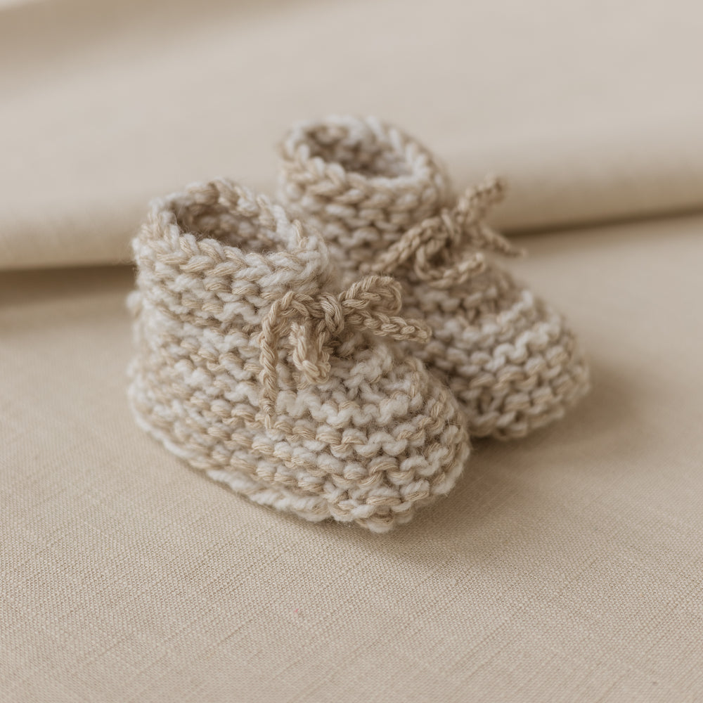 Baby booties / Melange sand