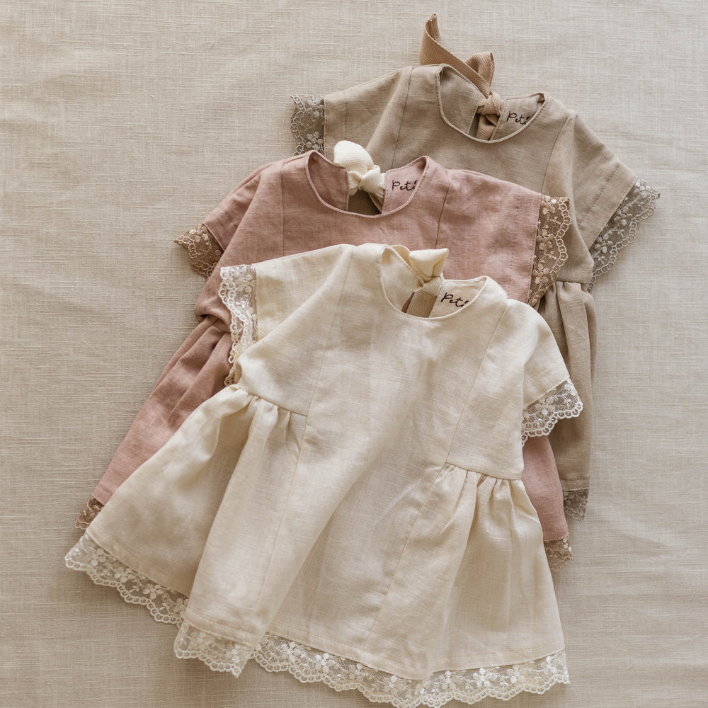 
                      
                        Malia dress / Linen + Lace / Milk
                      
                    