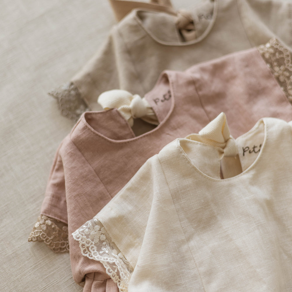 
                      
                        Malia dress / Linen + Lace / Milk
                      
                    