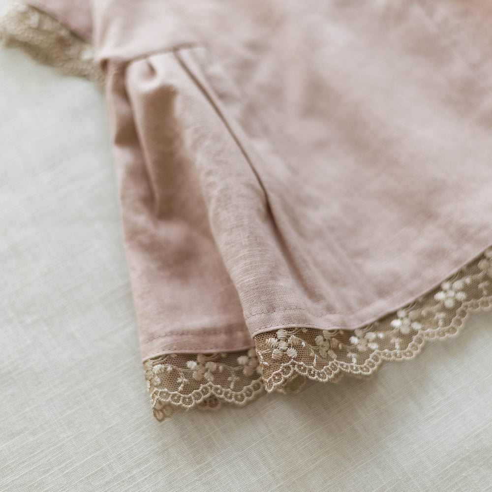 
                      
                        Malia dress / Linen + Lace / Blush
                      
                    