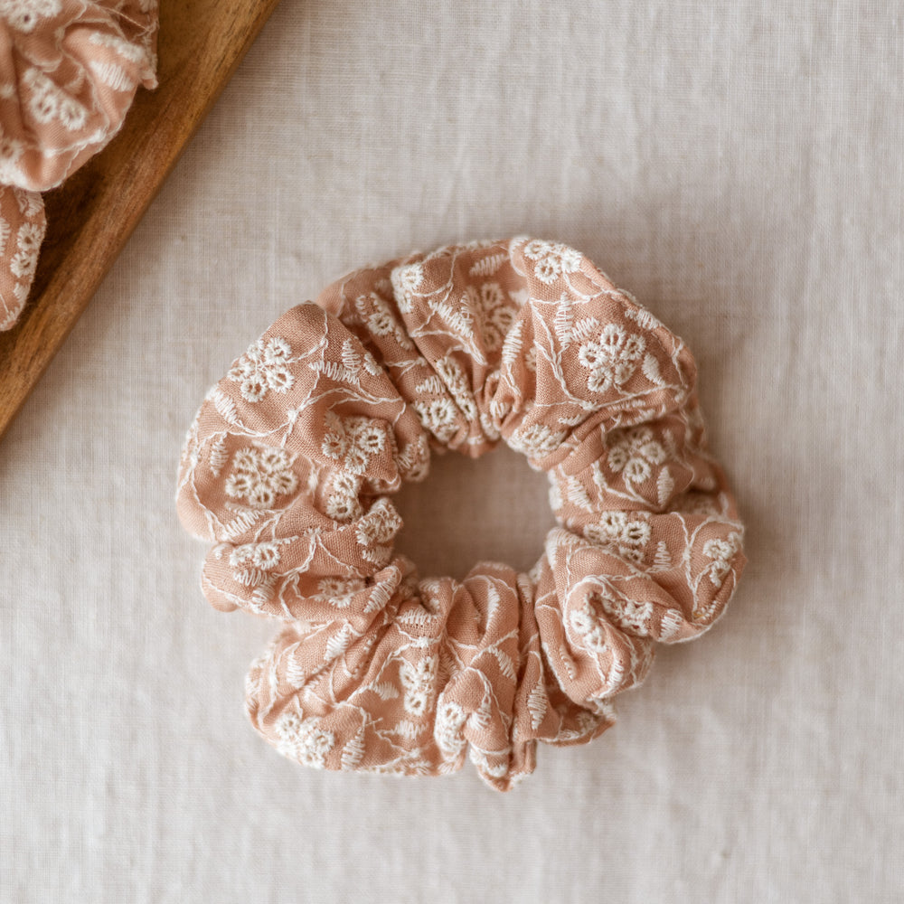 Wide Scrunchie / Terrarossa Embroidery