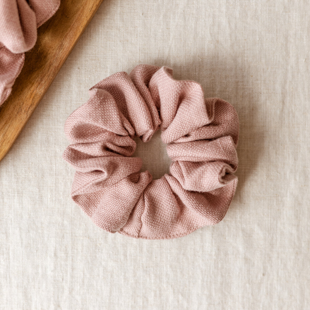 Wide Scrunchie / Blush Linen