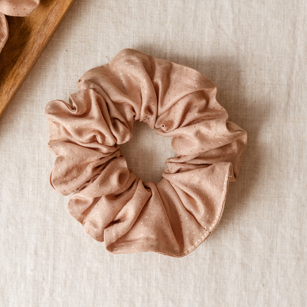 Wide Scrunchie / Powder