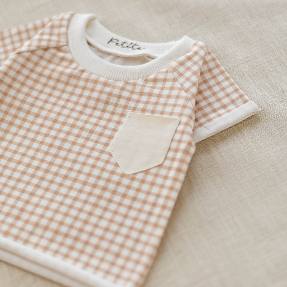 
                      
                        Baby t-shirt / tiny checkers - cookie
                      
                    