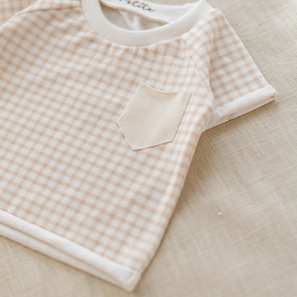 Baby t-shirt / tiny checkers - powder