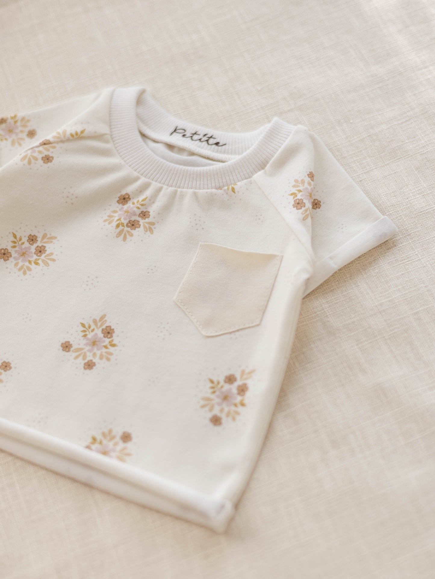 Baby t-shirt / Flowers & Dots