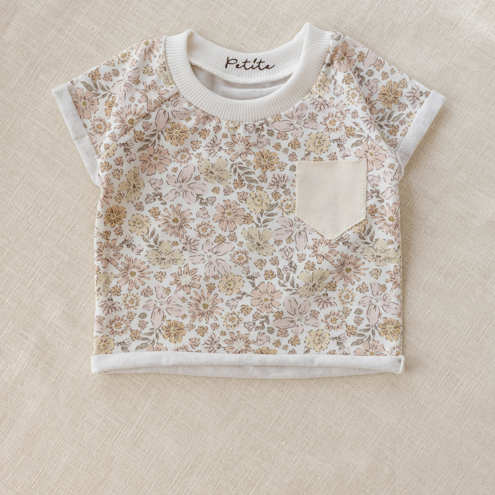 
                      
                        Baby t-shirt / Fleur
                      
                    