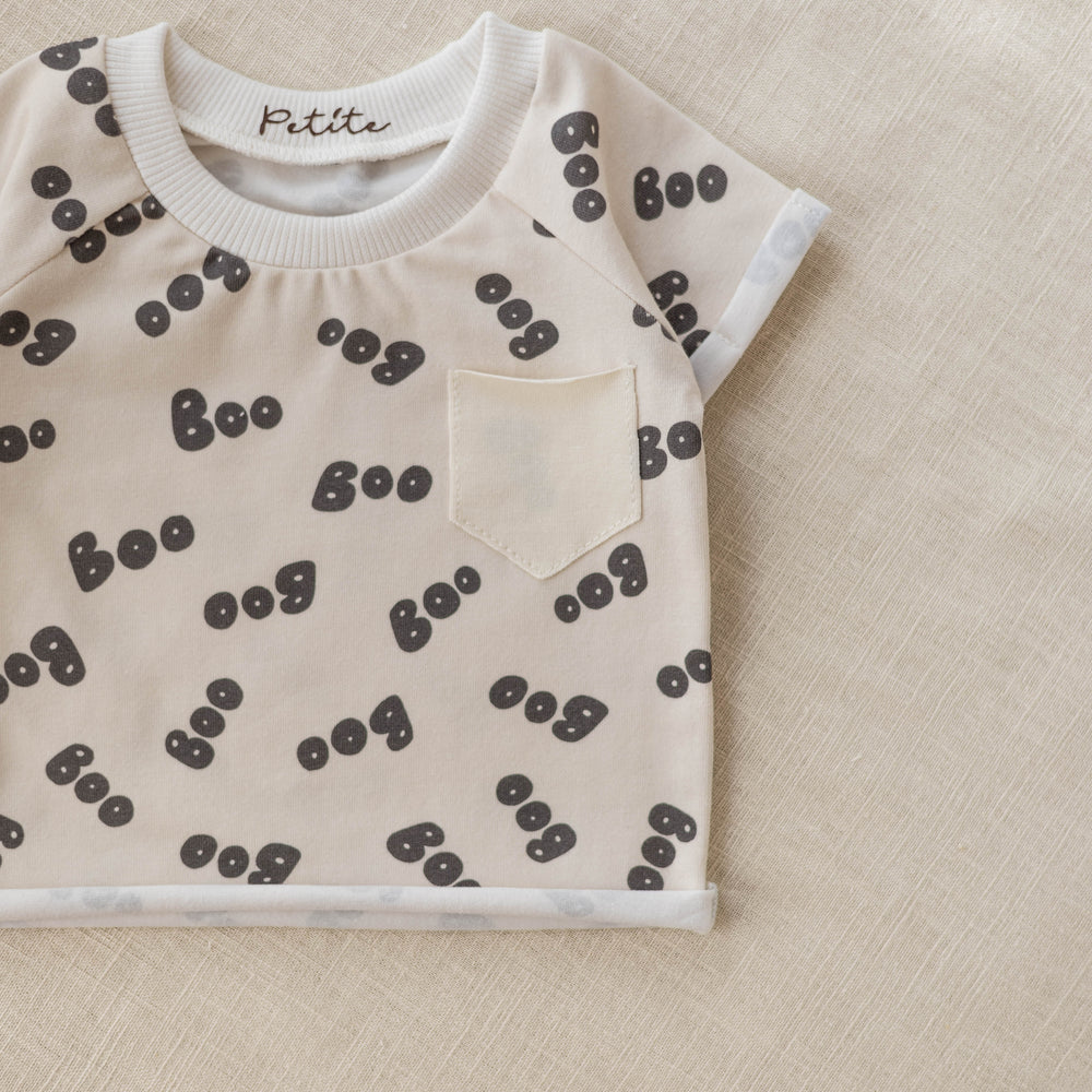 
                      
                        Baby t-shirt / boo - stone
                      
                    