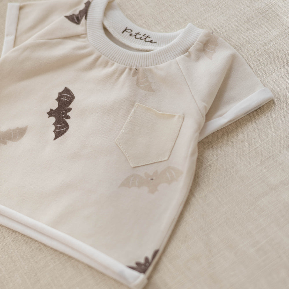 
                      
                        Baby t-shirt / beige bats
                      
                    