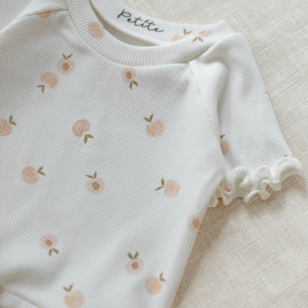 
                      
                        Girly t-shirt dress / sweet peaches
                      
                    