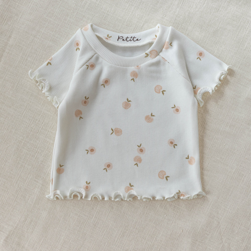 
                      
                        Baby t-shirt / sweet peaches
                      
                    