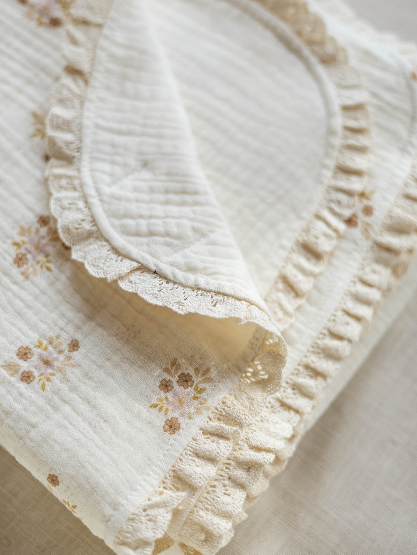 Muslin Blanket /  Flowers & Dots