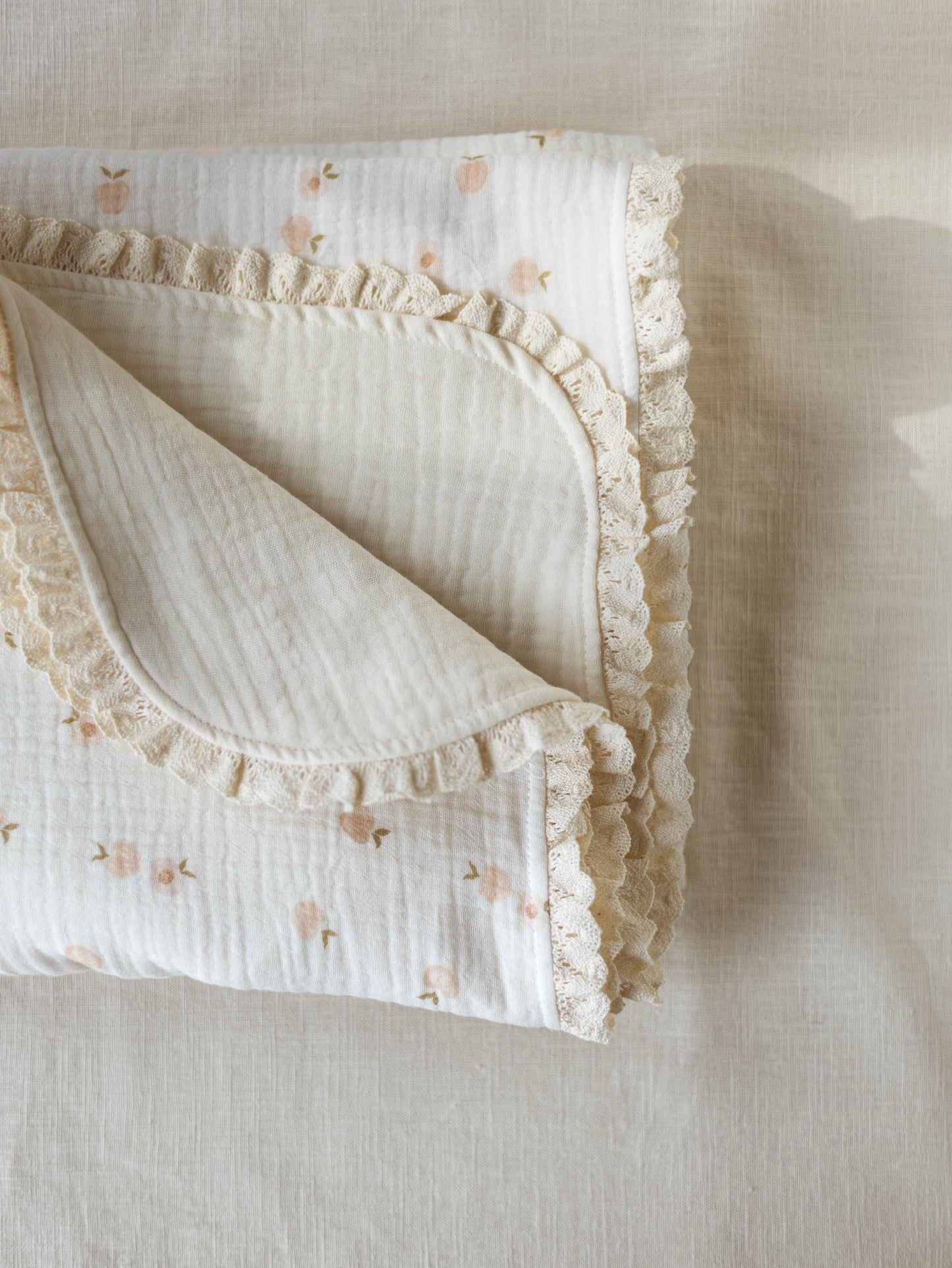 Muslin Blanket /  sweet peaches + lace