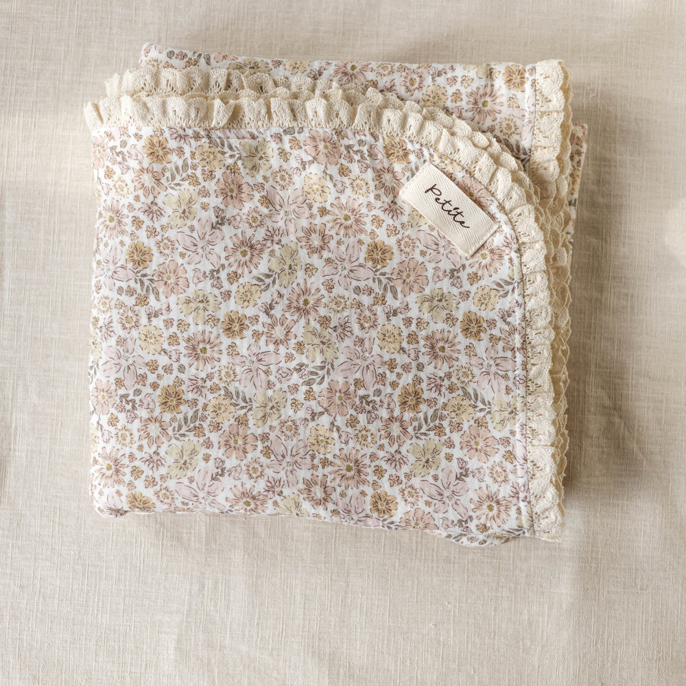 
                      
                        Muslin Blanket /  Fleur
                      
                    