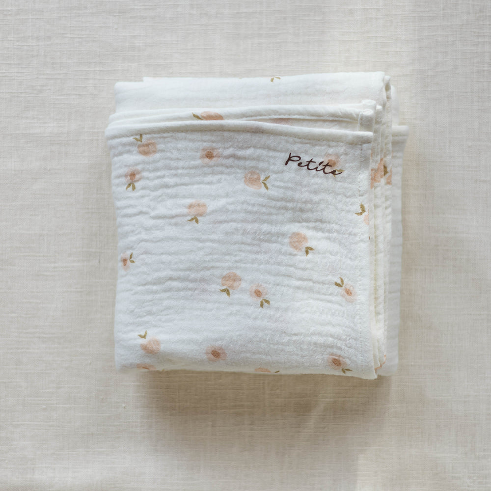 Baby swaddle / Sweet Peaches