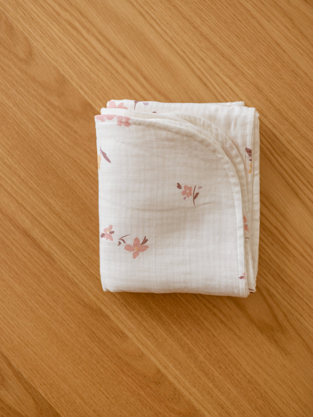 Baby blanket / Delicate floral rose