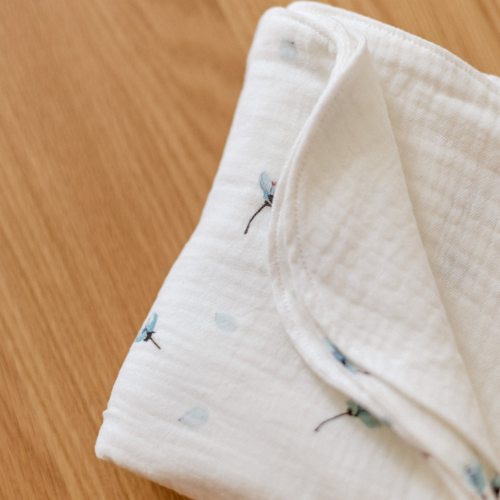 Baby blanket / Petals - Blue