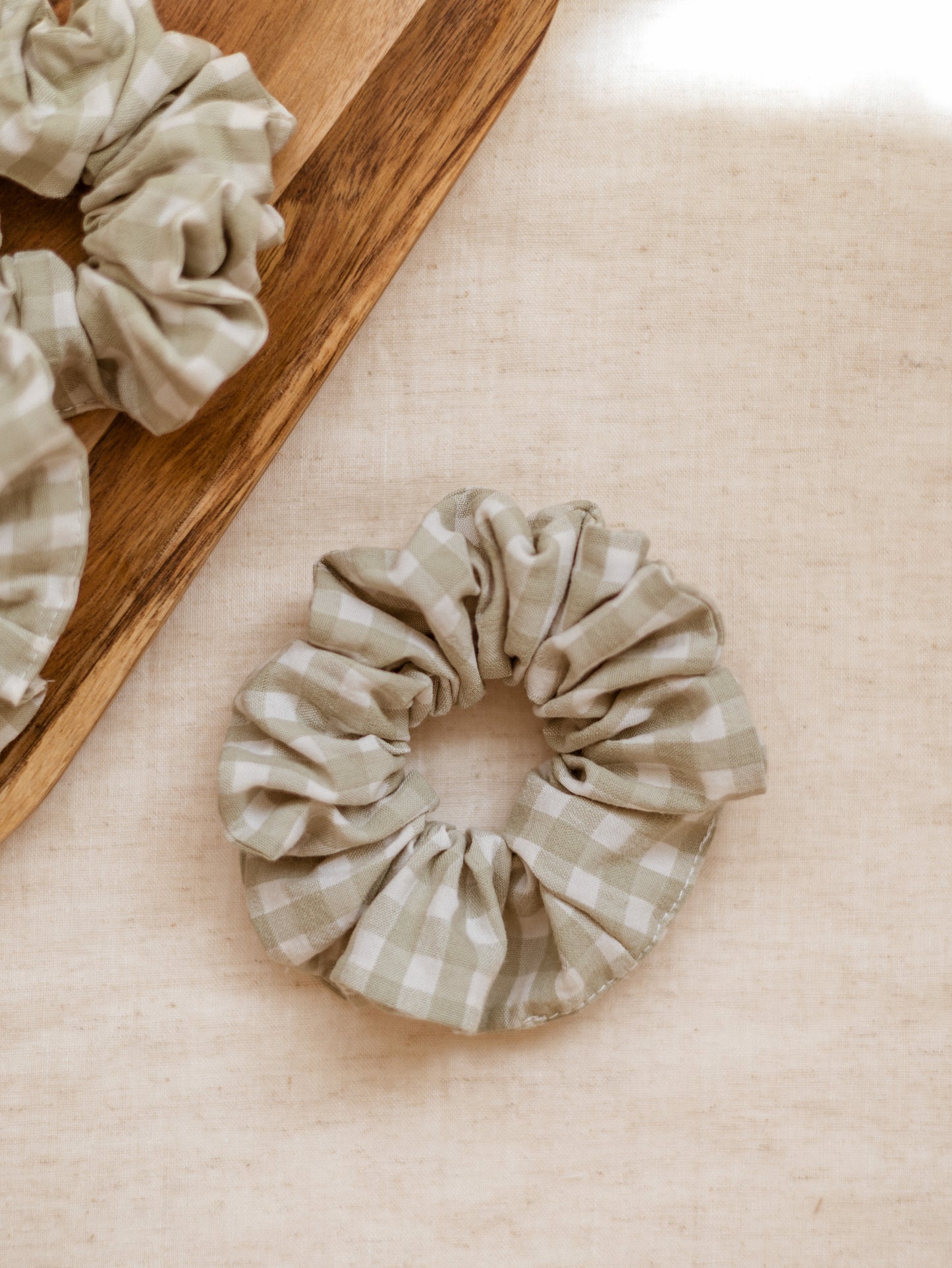 Wide Scrunchie / Checkers - Sage