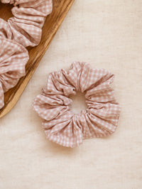 Širok scrunchie / Tiny Checkers - Blush