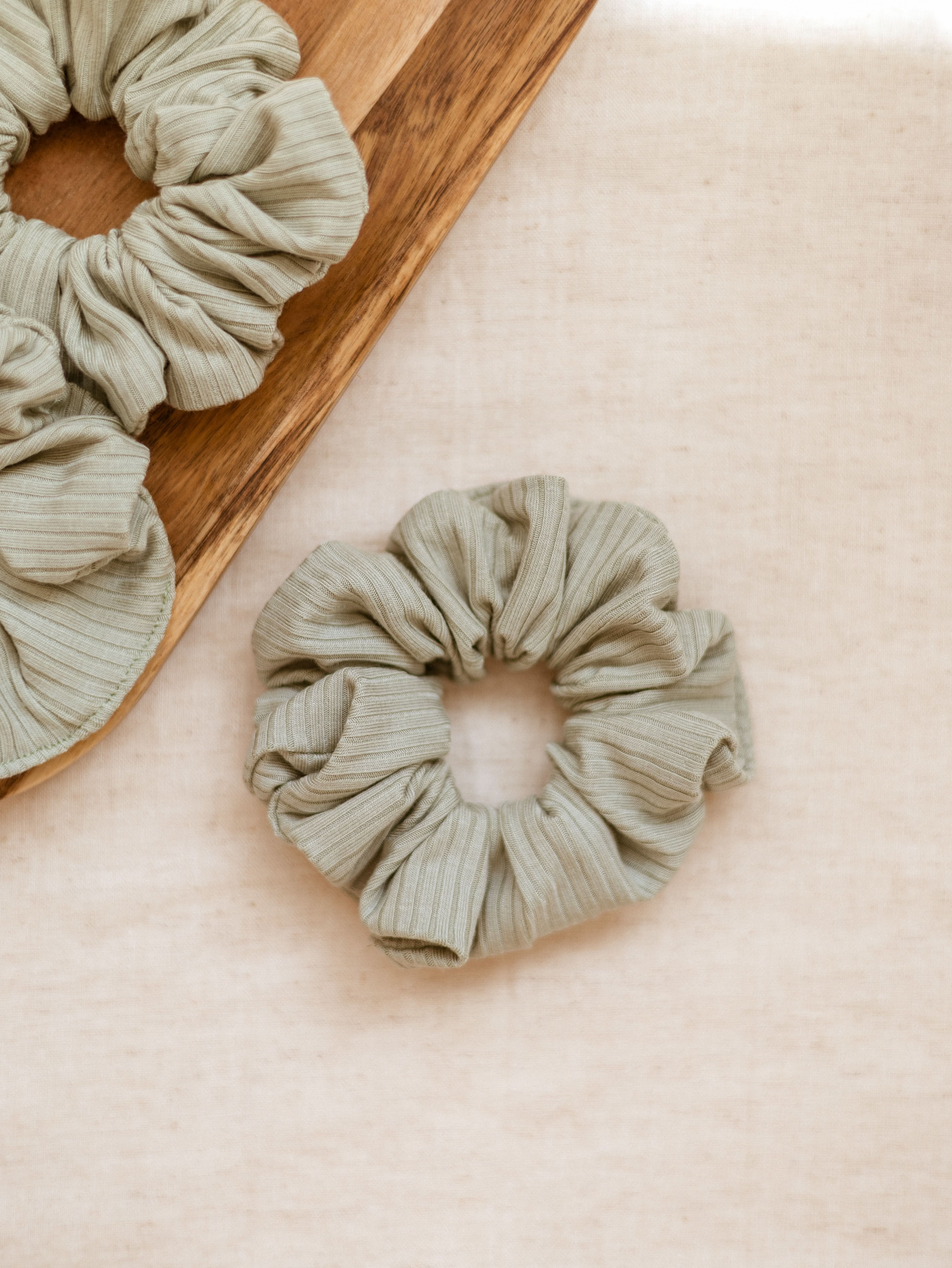 scrunchy♡handmade【702】 Wide Scrunchie / Modal - Sage – EvelinaApparel