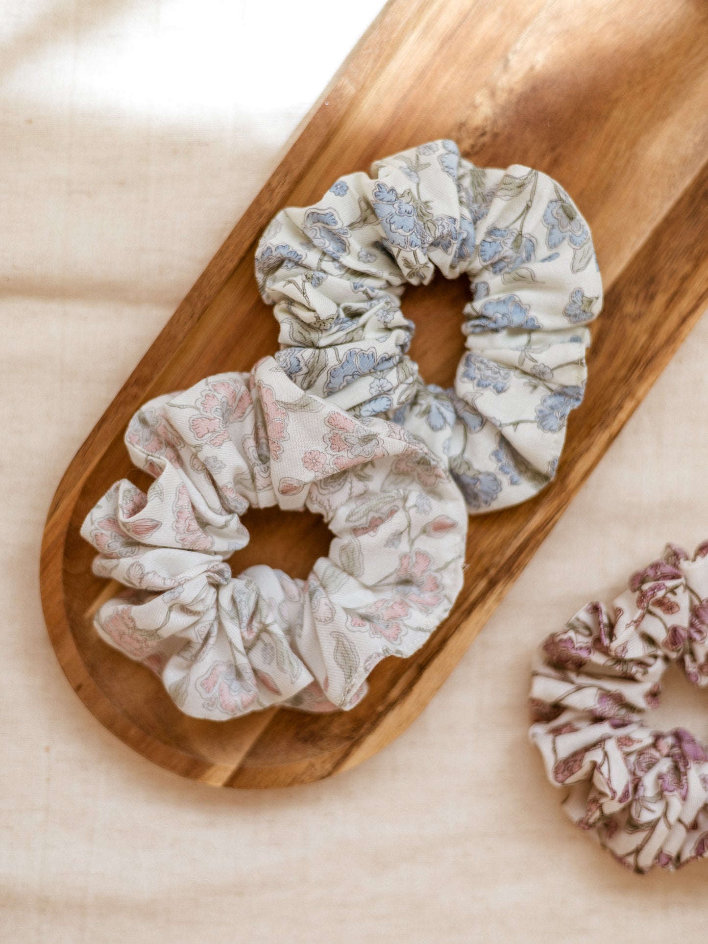 Wide Scrunchie / Paisley - Blue