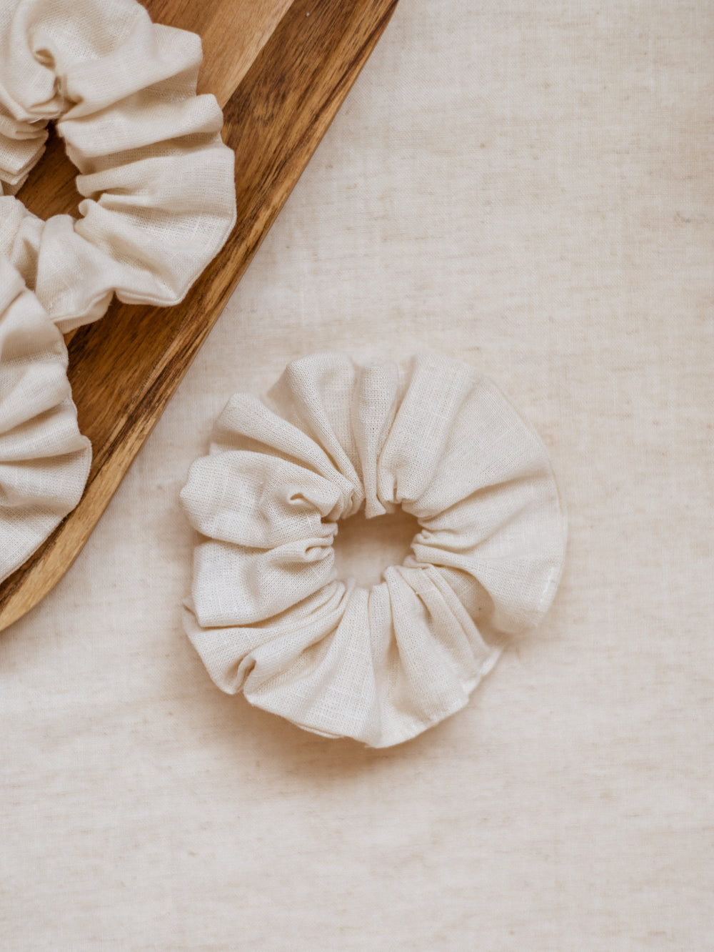 Wide Scrunchie / Linen - Ivory
