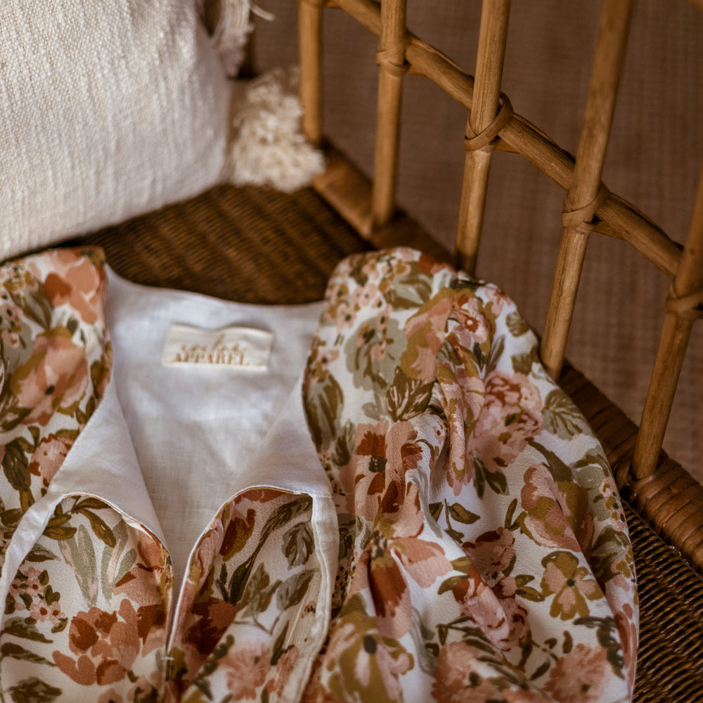 
                      
                        Malani dress / Floral
                      
                    