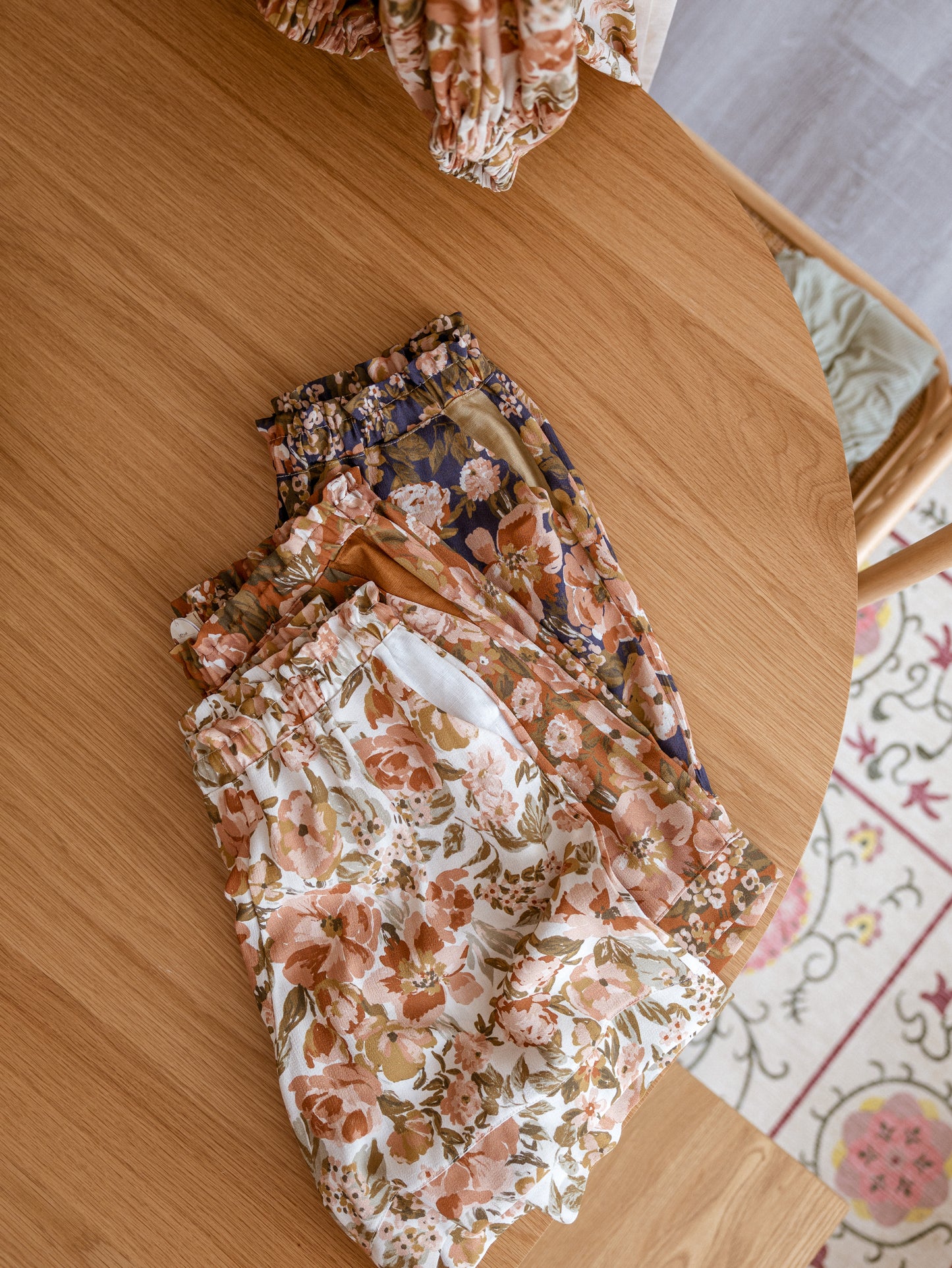Poppy shorts / Floral viscose